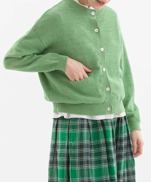 nop de nod(ノップドゥノッド)の「コットンリネンクルーカーディガン(カーディガン/ボレロ・レディース・ブラック/キナリ/ブルー系/グリーン・M)」の14枚目の写真