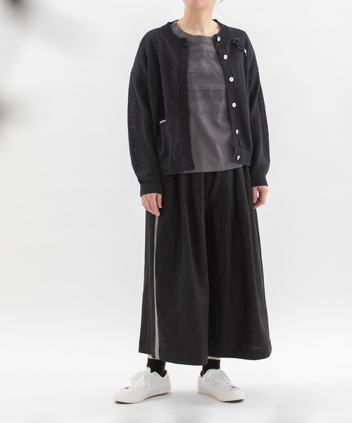 nop de nod(ノップドゥノッド)の「コットンリネンクルーカーディガン(カーディガン/ボレロ・レディース・ブラック/キナリ/ブルー系/グリーン・M)」の22枚目の写真