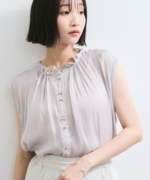 【WEB限定】割繊釦ネックフリルブラウス