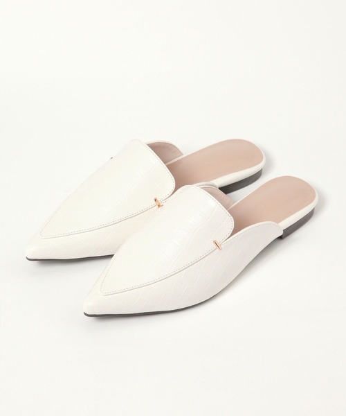 Elura（エルーラ）の「ローファーミュール/324747（パンプス・レディース・ホワイト/ブラック・LARGE/MEDIUM）」の5枚目の写真