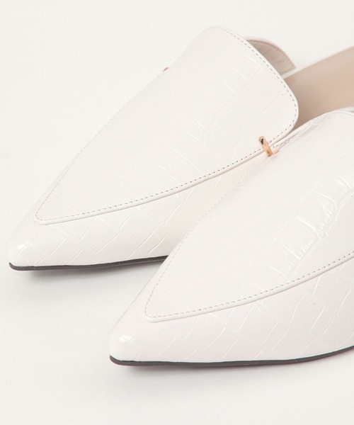 Elura（エルーラ）の「ローファーミュール/324747（パンプス・レディース・ホワイト/ブラック・LARGE/MEDIUM）」の15枚目の写真