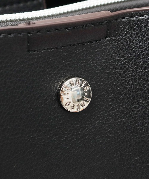 Legato Largo（レガートラルゴ）の「かるいかばん レザー調 2WAY ショルダー トートバッグ A5収納対応（ビジネスバッグ・レディース・ブラック/グレイッシュベージュ/ライトグレー・FREE）」の20枚目の写真