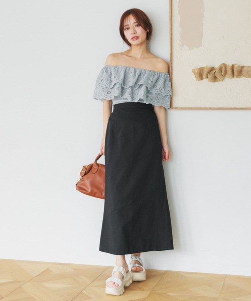 mysty woman(ミスティウーマン)の「2WAYスカラップ刺繍プルオーバー 497902(Tシャツ/カットソー・レディース・オフホワイト/グレイッシュブルー/ブラック・FREE)」の7枚目の写真