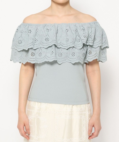 mysty woman(ミスティウーマン)の「2WAYスカラップ刺繍プルオーバー 497902(Tシャツ/カットソー・レディース・オフホワイト/グレイッシュブルー/ブラック・FREE)」の17枚目の写真
