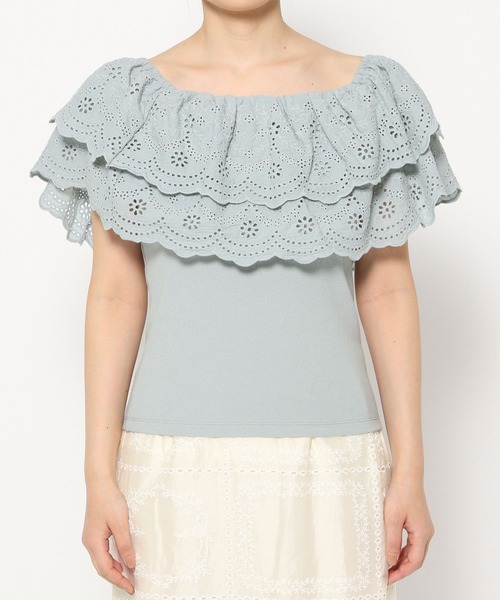 mysty woman(ミスティウーマン)の「2WAYスカラップ刺繍プルオーバー 497902(Tシャツ/カットソー・レディース・オフホワイト/グレイッシュブルー/ブラック・FREE)」の10枚目の写真
