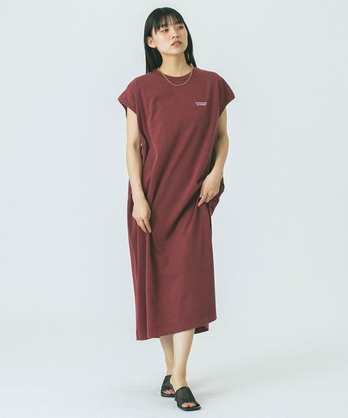 THOUSAND MILE(サウザンドマイル)の「(THOUSAND MILE x GENE HEAVENS)BIO WASH TEE DRESS(ワンピース・レディース・オリーブ/ブラック/バーガンディー・ONE SIZE)」の17枚目の写真