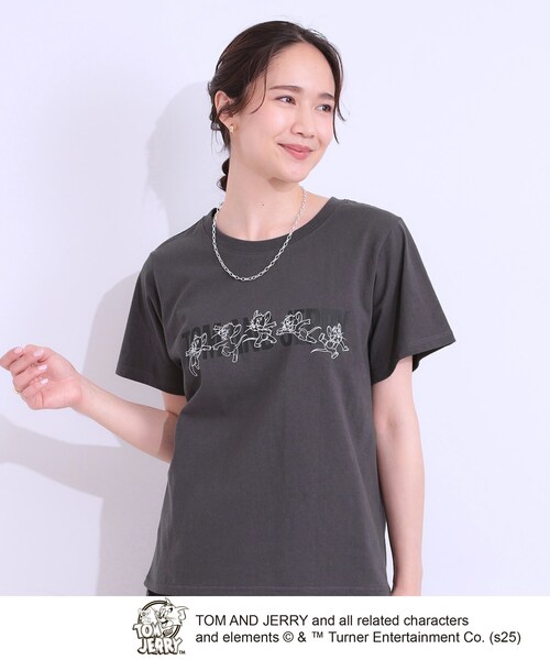Tom＆Jerry（トムアンドジェリー）の「【TOM and JERRY 別注】ベーシックTシャツ（Tシャツ/カットソー・レディース・チャコール/ホワイト系1/チャコールグレー/ホワイト系3・01/02/03/04）」の10枚目の写真