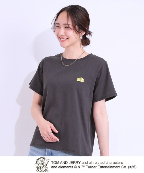Tom＆Jerry（トムアンドジェリー）の「【TOM and JERRY 別注】ベーシックTシャツ（Tシャツ/カットソー・レディース・チャコール/ホワイト系1/チャコールグレー/ホワイト系3・01/02/03/04）」の19枚目の写真