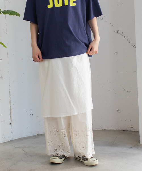 POU DOU DOU（プードゥドゥ）の「＜made in INDIA＞スカラップシフリー刺繍ラップ風パンツ（その他パンツ・レディース・ブラック/イエロー/オフホワイト・M）」の2枚目の写真