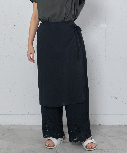 POU DOU DOU（プードゥドゥ）の「＜made in INDIA＞スカラップシフリー刺繍ラップ風パンツ（その他パンツ・レディース・ブラック/イエロー/オフホワイト・M）」の3枚目の写真