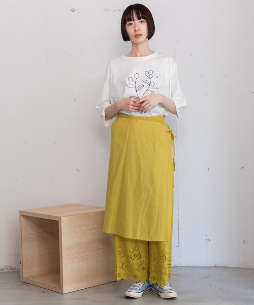 POU DOU DOU（プードゥドゥ）の「＜made in INDIA＞スカラップシフリー刺繍ラップ風パンツ（その他パンツ・レディース・ブラック/イエロー/オフホワイト・M）」の4枚目の写真