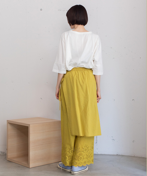 POU DOU DOU（プードゥドゥ）の「＜made in INDIA＞スカラップシフリー刺繍ラップ風パンツ（その他パンツ・レディース・ブラック/イエロー/オフホワイト・M）」の8枚目の写真