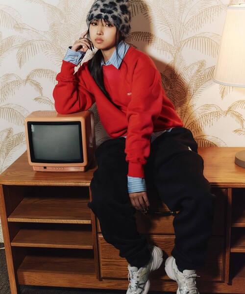 Subciety(サブサエティ)の「Super faded sweatshirt【WOMEN】(スウェット・レディース・レッド/ネイビー/オリーブ/ブラック・FREE)」の19枚目の写真