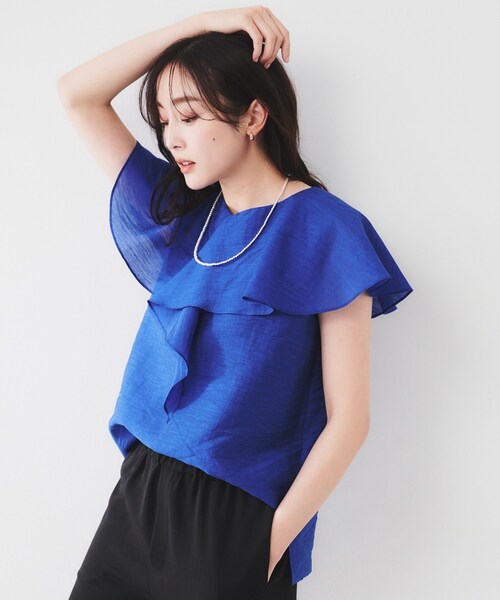 UNTITLED（アンタイトル）の「【きれいめ/洗える/フリル】ラッフルシアーブラウス（シャツ/ブラウス・レディース・ブルー系その他/チャコールグレー/ブラック/オフホワイト・02/00/04/44/48/50）」の14枚目の写真