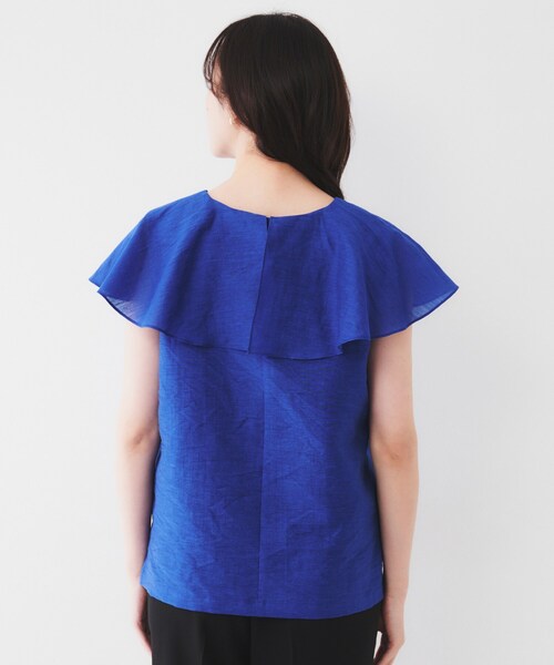 UNTITLED（アンタイトル）の「【きれいめ/洗える/フリル】ラッフルシアーブラウス（シャツ/ブラウス・レディース・ブルー系その他/チャコールグレー/ブラック/オフホワイト・02/00/04/44/48/50）」の9枚目の写真