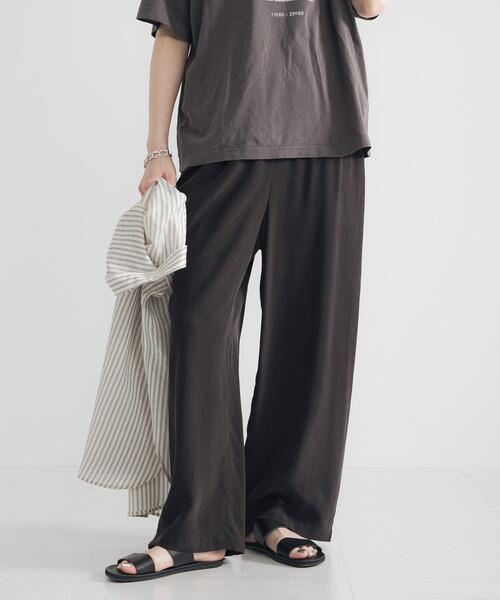 URBAN RESEARCH（アーバンリサーチ）の「キュプラレーヨンイージーパンツ（その他パンツ・レディース・ベージュ/ブラウン・36/38/40）」の2枚目の写真