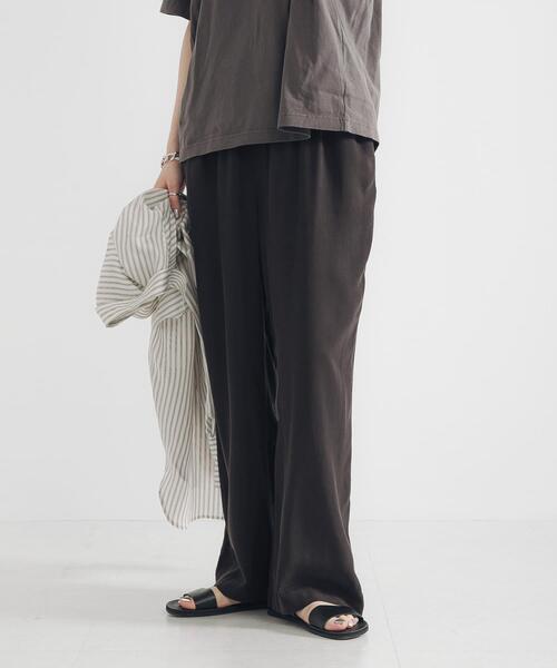 URBAN RESEARCH（アーバンリサーチ）の「キュプラレーヨンイージーパンツ（その他パンツ・レディース・ベージュ/ブラウン・36/38/40）」の3枚目の写真