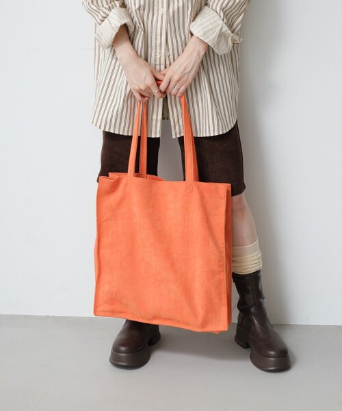 Kastane(カスタネ)の「【7色展開/A4サイズ】スエードトートバッグ(トートバッグ・レディース・カーキ/ライトベージュ/キャメル/オレンジ系その他/ブルー/バーガンディー/グレー・FREE)」の20枚目の写真