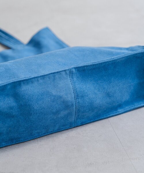 Kastane(カスタネ)の「【7色展開/A4サイズ】スエードトートバッグ(トートバッグ・レディース・カーキ/ライトベージュ/キャメル/オレンジ系その他/ブルー/バーガンディー/グレー・FREE)」の14枚目の写真