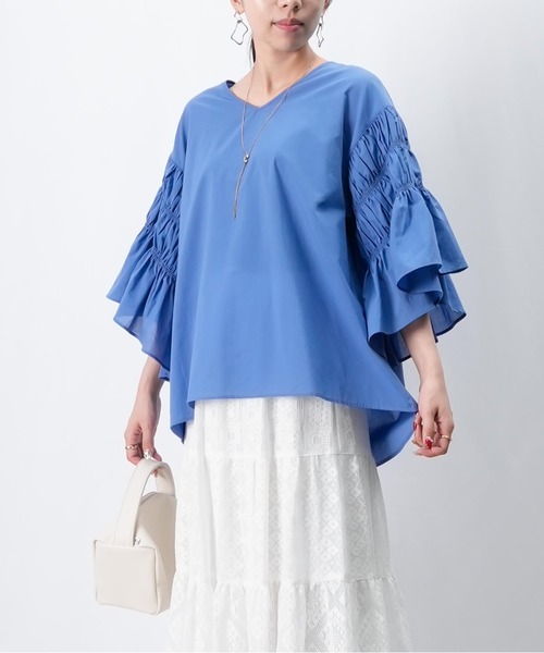 LUCA/LADY LUCK LUCA（ルカ/レディラックルカ）の「LC/LLL シャーリングフレアー袖ブラウス（シャツ/ブラウス・レディース・ベージュ/ブラック/ブルー・FREE）」の21枚目の写真