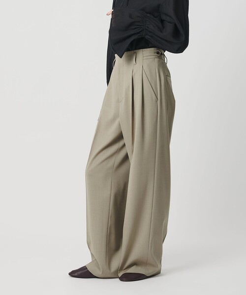 BEAUTY&YOUTH UNITED ARROWS（ビューティーアンドユースユナイテッドアローズ）の「ポリエステルブレンド ２タック タブワイドパンツ（その他パンツ・レディース・モカ/ダークグレー/ベージュ/グレー系/ナチュラル・M/XS/S）」の5枚目の写真