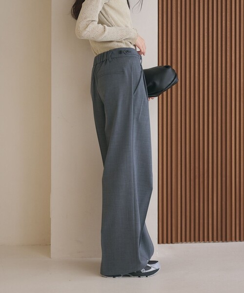 BEAUTY&YOUTH UNITED ARROWS（ビューティーアンドユースユナイテッドアローズ）の「ポリエステルブレンド ２タック タブワイドパンツ（その他パンツ・レディース・モカ/ダークグレー/ベージュ/グレー系/ナチュラル・M/XS/S）」の18枚目の写真