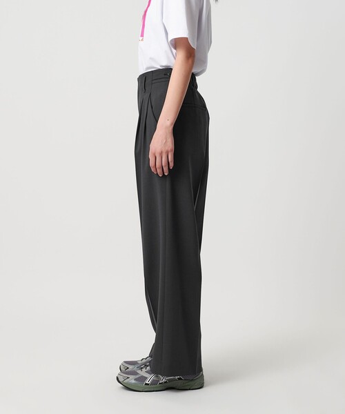 BEAUTY&YOUTH UNITED ARROWS（ビューティーアンドユースユナイテッドアローズ）の「ポリエステルブレンド ２タック タブワイドパンツ（その他パンツ・レディース・モカ/ダークグレー/ベージュ/グレー系/ナチュラル・M/XS/S）」の9枚目の写真