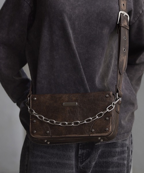 CLEL（クレイル）の「【CLEL】Antique Design Bag / アンティークデザインバッグ（ショルダーバッグ・メンズ・ブラウン系/ブラック系・FREE）」の2枚目の写真