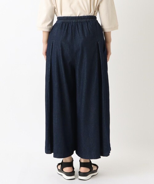 one'sterrace(ワンズテラス)の「インディゴデニム 9分丈ワイドフレアパンツ(デニムパンツ・レディース・ブラック系8/ネイビー系5・02)」の9枚目の写真