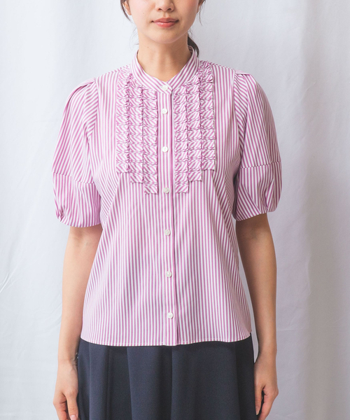NARACAMICIE（ナラカミーチェ）の「【NARACAMICIE】ストレッチストライプフロントデザインタック半袖ブラウス（シャツ/ブラウス・レディース・ピンク/ブルー・M/L）」の4枚目の写真