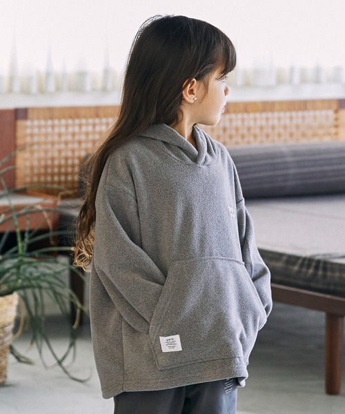 GENERATOR（ジェネレーター）の「GENERATOR/ジェネレーター フリースパーカー（パーカー・キッズ・トップグレー/キャメル/ブラック・M/L/XL）」の3枚目の写真