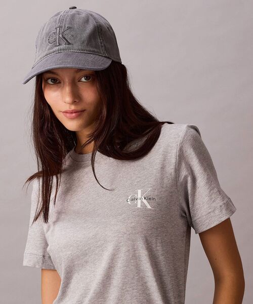 Calvin Klein（カルバン・クライン）の「Tシャツ(2枚パック) - ショートスリーブクルーネックTシャツ（Tシャツ/カットソー・レディース・ホワイト×グレー/ブラック×ホワイト・M/S/XS）」の10枚目の写真