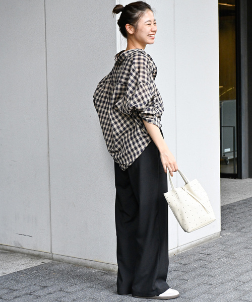 JOURNAL STANDARD relume（ジャーナルスタンダード　レリューム）の「《追加 / 新色》フィルムストライプイージーパンツ（その他パンツ・レディース・ブラック/ベージュ/ネイビー・36/38）」の6枚目の写真