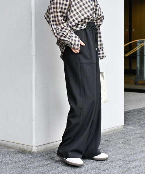JOURNAL STANDARD relume（ジャーナルスタンダード　レリューム）の「《追加 / 新色》フィルムストライプイージーパンツ（その他パンツ・レディース・ブラック/ベージュ/ネイビー・36/38）」の10枚目の写真