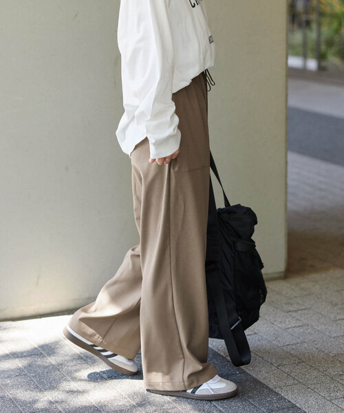 JOURNAL STANDARD relume（ジャーナルスタンダード　レリューム）の「《追加 / 新色》フィルムストライプイージーパンツ（その他パンツ・レディース・ブラック/ベージュ/ネイビー・36/38）」の16枚目の写真