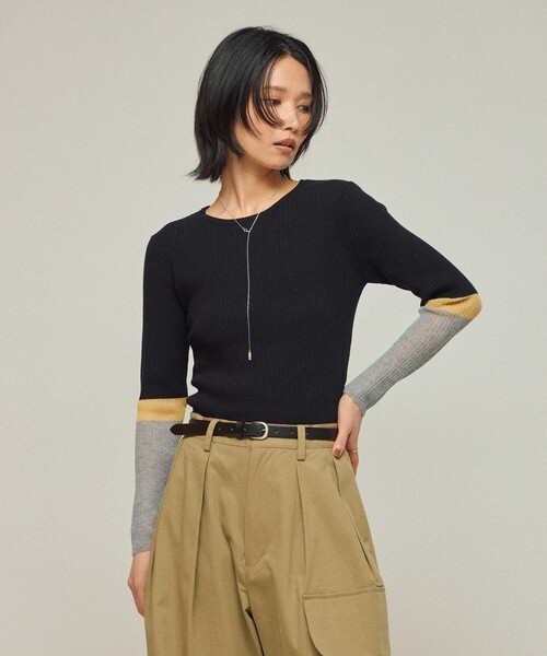 Firsthand（ファーストハンド）の「Firsthand/ファーストハンド 機能性素材 シルク入り カラーブロックニットプルオーバー / 抗ピル / マシンウォッシャブル（ニット/セーター・レディース・ブラック/グレー/レッド・ﾌﾘ-）」の2枚目の写真