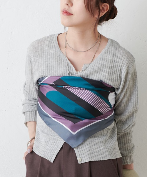 COLONY 2139（コロニートゥーワンスリーナイン）の「スカーフ 幾何柄 70×70（バンダナ/スカーフ・レディース・ネイビー/パープル・FREE）」の17枚目の写真