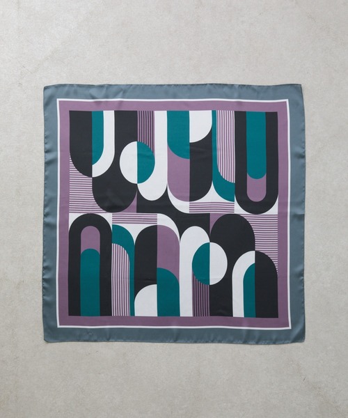 COLONY 2139（コロニートゥーワンスリーナイン）の「スカーフ 幾何柄 70×70（バンダナ/スカーフ・レディース・ネイビー/パープル・FREE）」の13枚目の写真