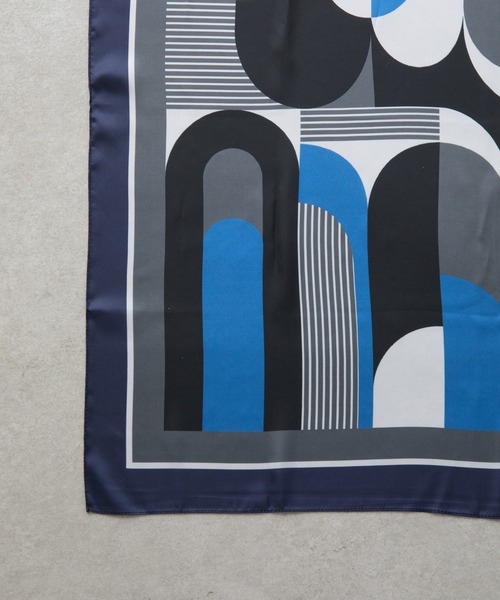 COLONY 2139（コロニートゥーワンスリーナイン）の「スカーフ 幾何柄 70×70（バンダナ/スカーフ・レディース・ネイビー/パープル・FREE）」の21枚目の写真