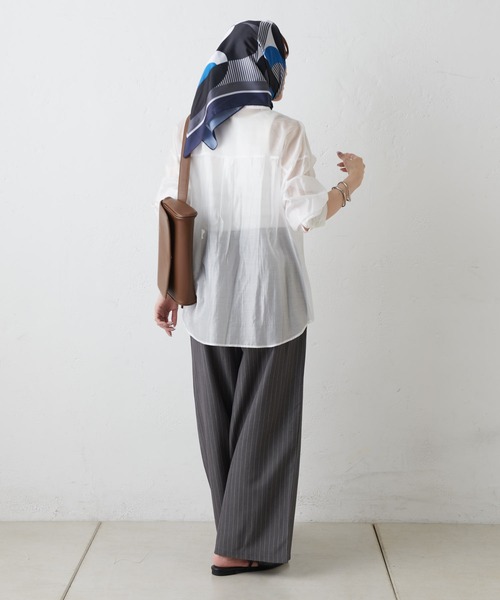 COLONY 2139（コロニートゥーワンスリーナイン）の「スカーフ 幾何柄 70×70（バンダナ/スカーフ・レディース・ネイビー/パープル・FREE）」の10枚目の写真