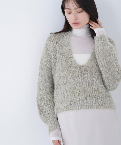 NATURAL BEAUTY BASIC（ナチュラルビューティーベーシック）の「◇【Oggi掲載】キーネックシャギーラメニット（ニット/セーター・レディース・ピンク/ベージュ/グレー・FREE）」の3枚目の写真