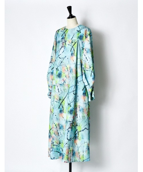 RUMCHE（ラムシェ）の「"Hidamari" Paint Dress / ヒダマリペイントドレス（ワンピース・レディース・ブルー・FREE）」の7枚目の写真