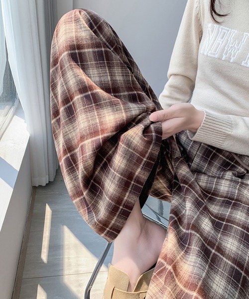 2ly2(トゥーリートゥー)の「チェック柄ワイドパンツ(その他パンツ・レディース・グレー/ボルドー/ブラウン・FREE)」の13枚目の写真