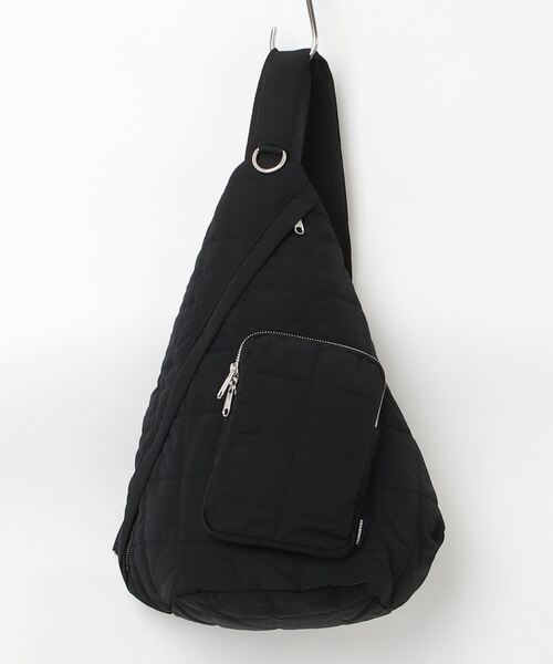 ADAM PATEK(アダムパテック)の「【ADAMPATEK/アダムパテック】square quilt sling bag スクエアキルトバッグ(バックパック/リュック・レディース・グレー/ブラック・FREE)」の2枚目の写真