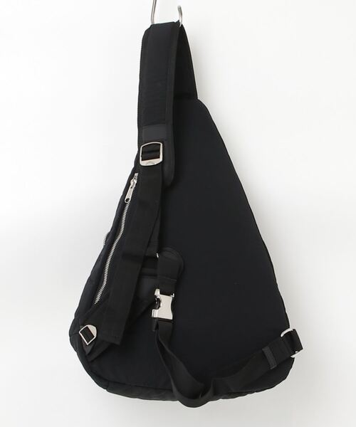 ADAM PATEK(アダムパテック)の「【ADAMPATEK/アダムパテック】square quilt sling bag スクエアキルトバッグ(バックパック/リュック・レディース・グレー/ブラック・FREE)」の3枚目の写真