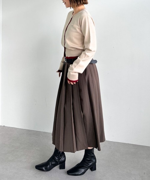 archives(アルシーヴ)の「配色レイヤードニットカーディガン(カーディガン/ボレロ・レディース・ブラウン/アイボリー/ネイビー・MEDIUM)」の21枚目の写真