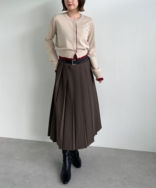 archives(アルシーヴ)の「配色レイヤードニットカーディガン(カーディガン/ボレロ・レディース・ブラウン/アイボリー/ネイビー・MEDIUM)」の19枚目の写真