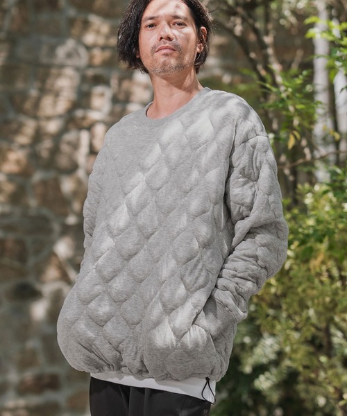 CAMBIO(カンビオ)の「mlt5430-Wave Quilting Bonding Crew Neck Pullover キルティングプルオーバー(A56425cmb)(Tシャツ/カットソー・メンズ・ブラック/ミックスグレー・S/M/L)」の10枚目の写真
