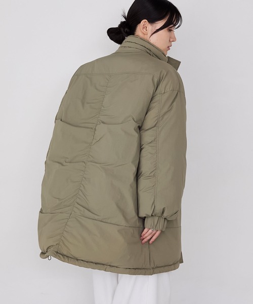 forksy.(フォルクシー)の「【forksy.】〈撥水加工〉ビッグドロスト付きハイネックモンスター中綿コート(ダウンジャケット/コート・レディース・ブラウン/カーキ/ブラック/チャコール/オフホワイト・FREE)」の11枚目の写真