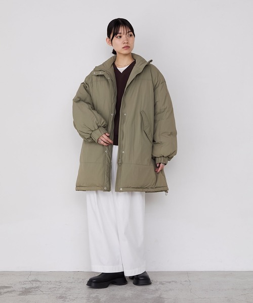 forksy.(フォルクシー)の「【forksy.】〈撥水加工〉ビッグドロスト付きハイネックモンスター中綿コート(ダウンジャケット/コート・レディース・ブラウン/カーキ/ブラック/チャコール/オフホワイト・FREE)」の12枚目の写真